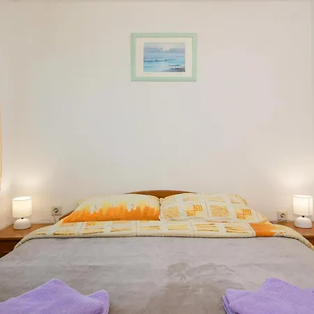With A Parking Space Kornic, Krk - 19478 Apartment